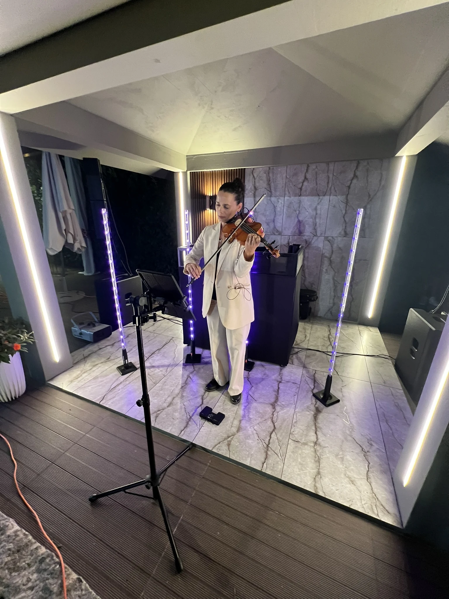Violinista a atuar num evento